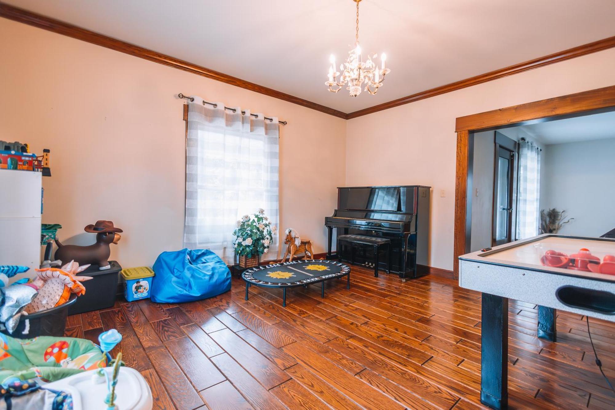 Downtown Escape Great For Large Families & Groups Villa ชูการ์ครีก ภายนอก รูปภาพ